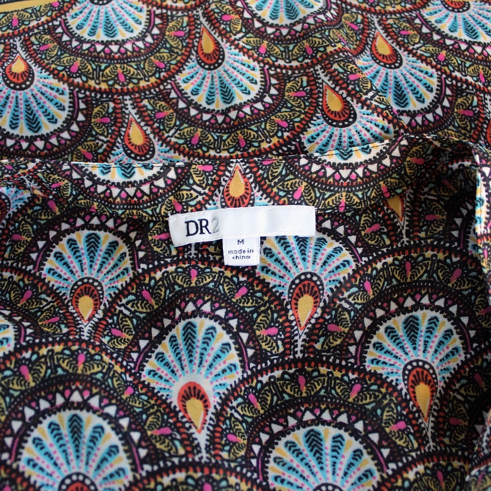 DR2 Sheer Cap Sleeve Blouse with Tassel Detail SZ US M - Picture 9 of 11